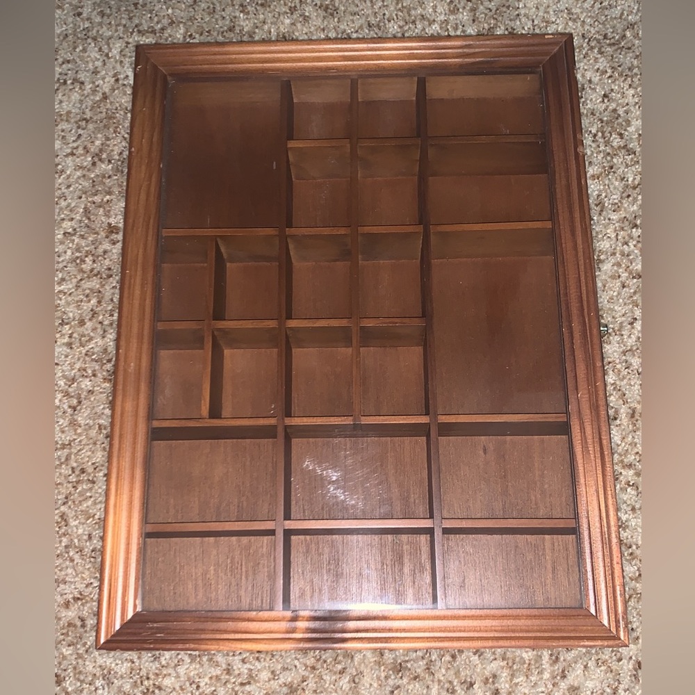 Collectors Cabinet Display w/Glass Door Wall Hanging Vintage New Old Stock 17x12
